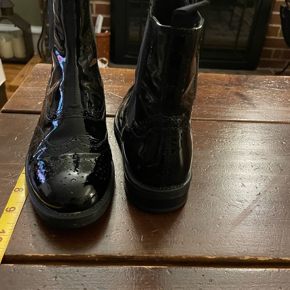 Vagabond - Patent Brogue Boots - Picture 3 of 4